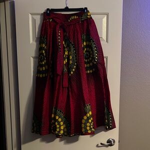 Skirt with tie belt and pockets